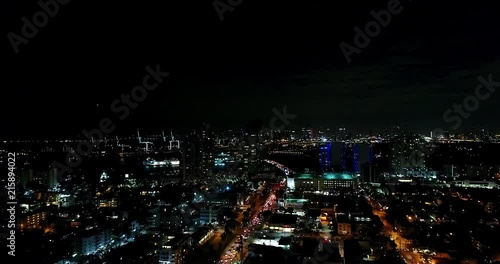 Wallpaper Mural MCCITY NIGHT UP SW CITYSHIPS1 Torontodigital.ca