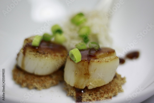 King Scallops with a Honey Glaze Sauce 