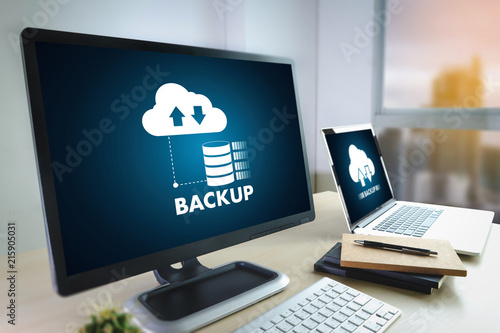 LIVE STREAMING Backup Download Computing Digital Data transferring , STREAMING Download