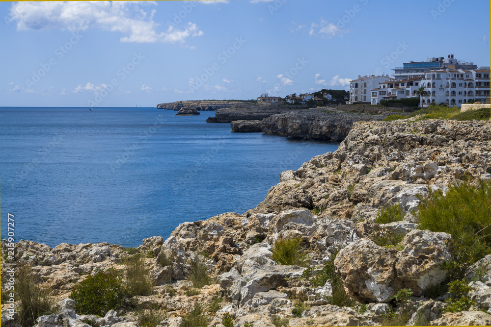 Mallorca Sommer mit blauen Himmel Ostküste 