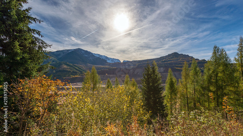 Blick auf den Erzberg bei Eisenerz im Herbst, Steiermark, österreich photo