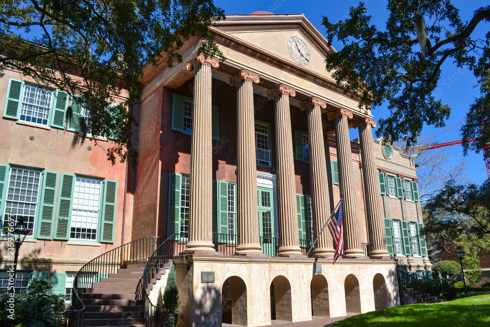 Obraz premium College of Charleston Main Building in South Carolina SC