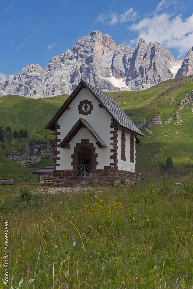 Bergkirche auf dem Rollepass