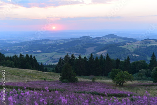 Sonnenuntergang auf der Wasserkuppe Rhön photo