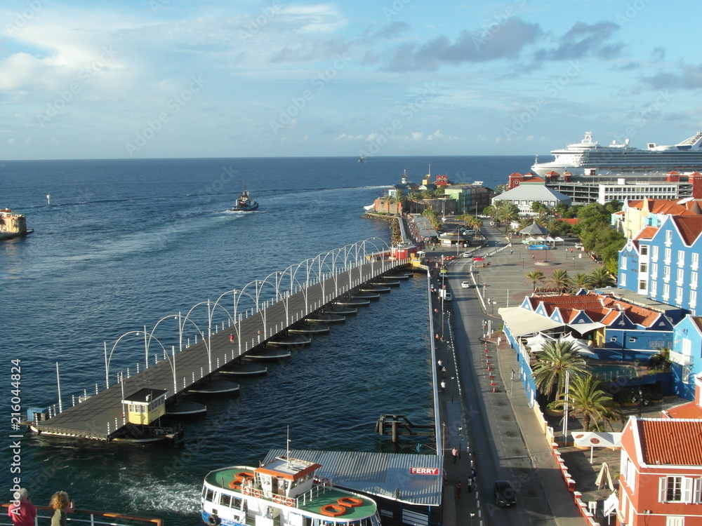 Königin Emma Brücke Willemstadt auf Curacao