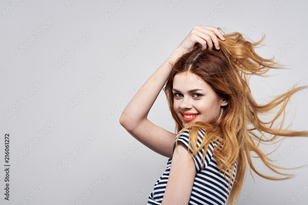 woman smiling hairstyle woman smiling hairstyle