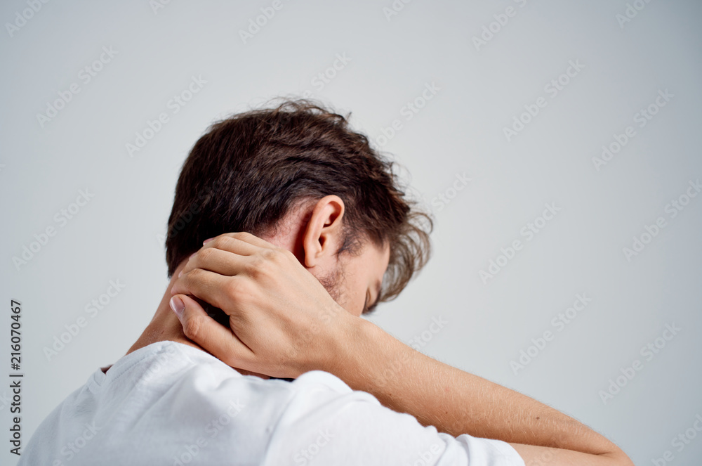 man neck hurts man neck hurts
