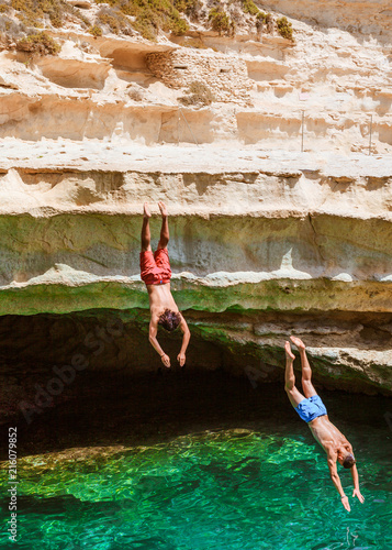 Cliff Jumping in Malta 