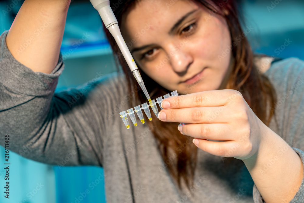 Female medical or scientific researcher Female medical or scientific researcher