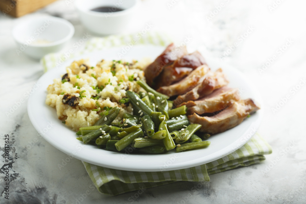 Veal fillet with green beans and couscous Veal fillet with green beans and couscous