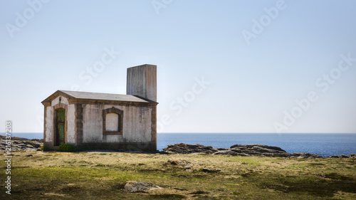 Принти на полотні Disused foghorn building