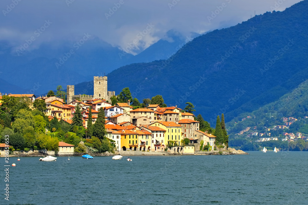 Santa Maria Rezzonico am Comer See in Italien - Santa Maria Rezzonico, Lake Como in Italy