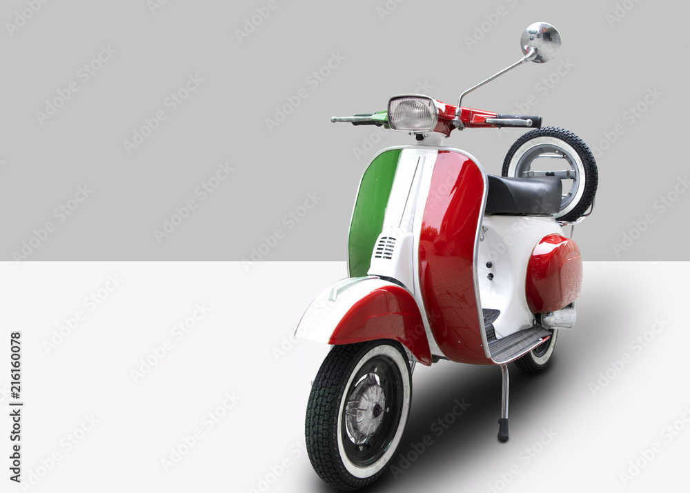 Naklejka premium Włoski motocykl trójkolorowy