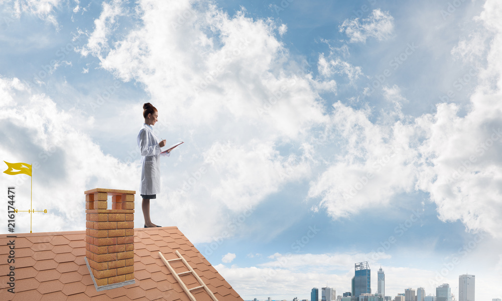 Woman doctor is ready to help the whole city Woman doctor is ready to help the whole city