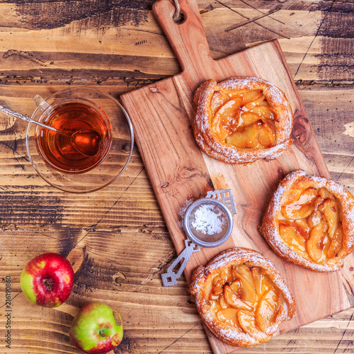apple pie autumn dessert wooden table