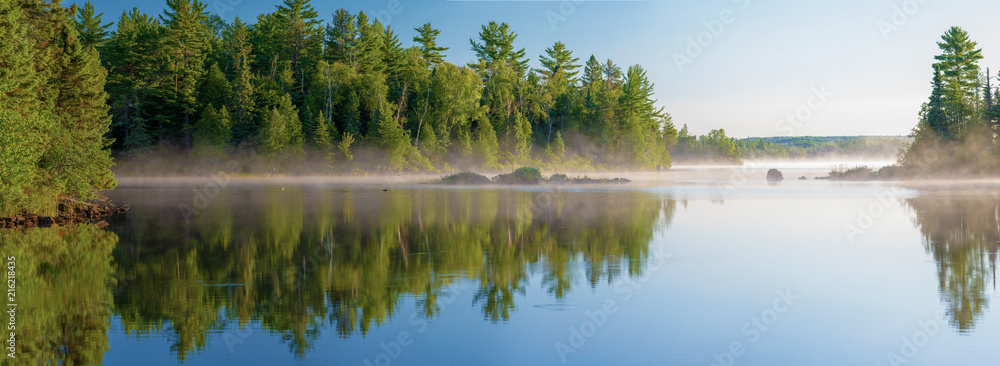 Naklejka premium morning mist, cresent lake, mn, panorama
