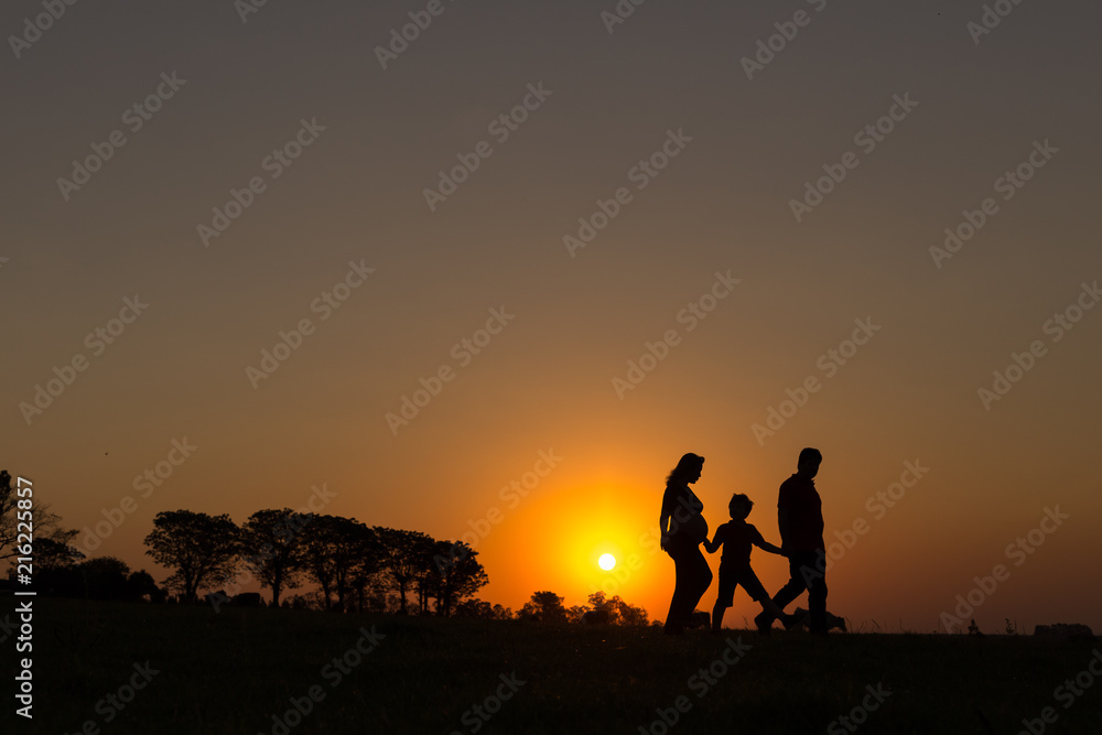 Fototapeta premium Sunset family