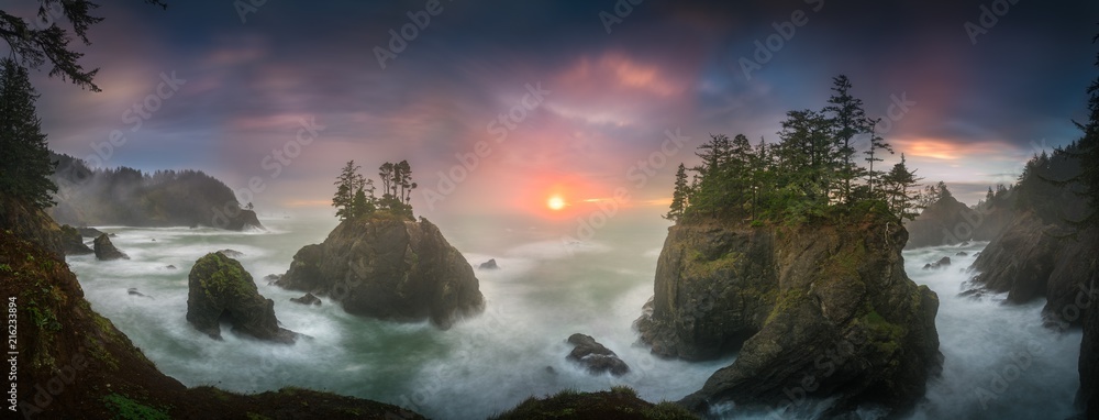 Sunset between Sea stacks with trees of Oregon coast - obrazy, fototapety, plakaty 