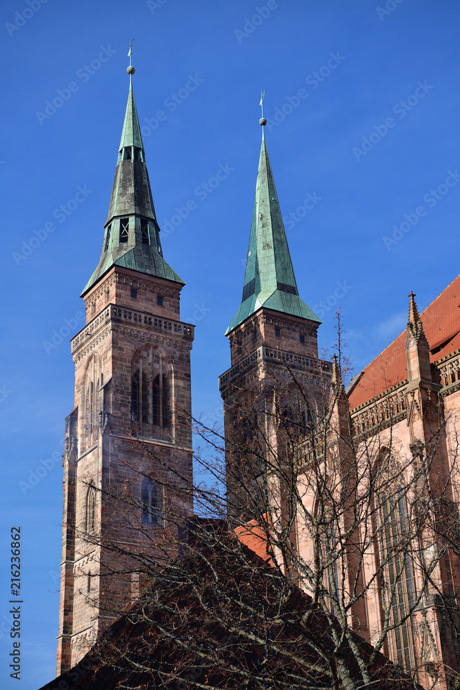 Fototapeta premium Sebalduskirche - St. Sebald in Nürnberg