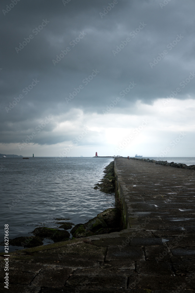 Poolbeg Lighthouse way