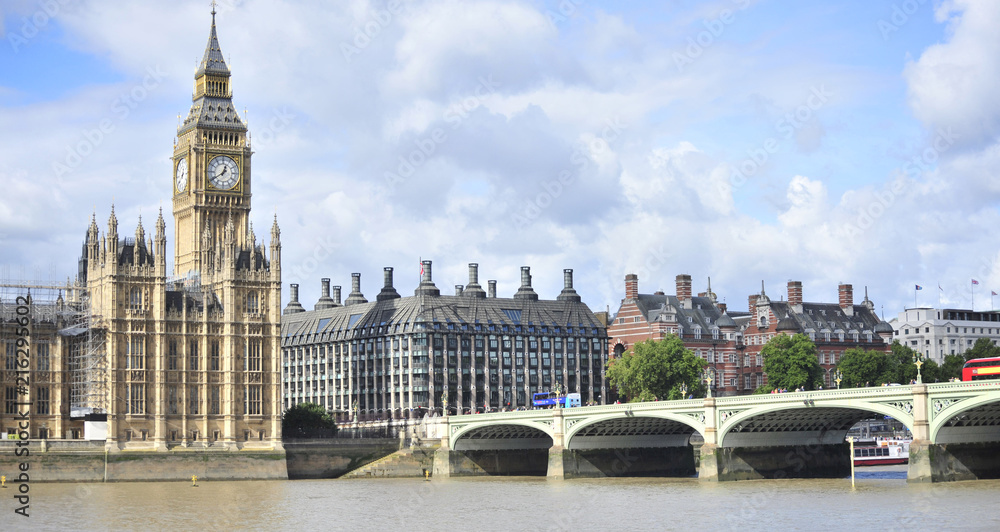 Fototapeta premium Houses of Parliament