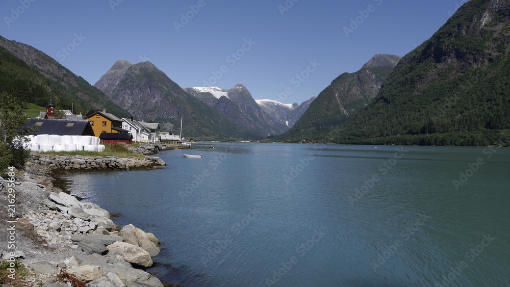 Sommertag in der Gletscherregion Fjaerland, Sogn og Fjordane, Norwegen, Skandinativen