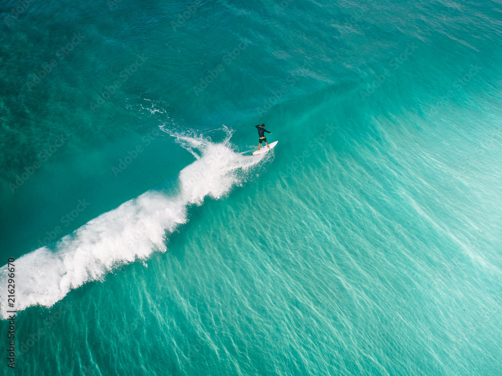 Obraz premium Surfing - Clean Wave