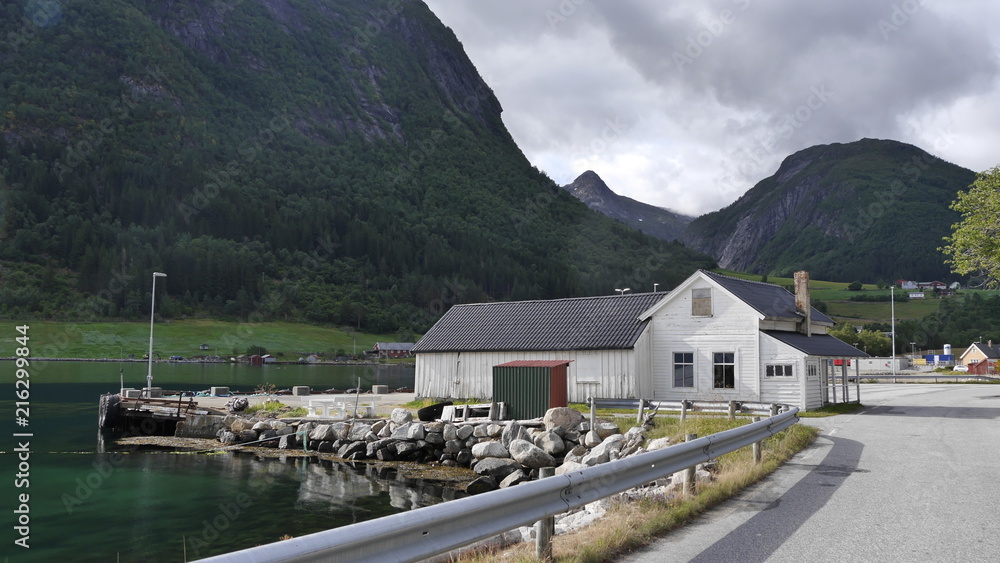 Im Hafen von Ortnevik, Sognefjord, Norwegen