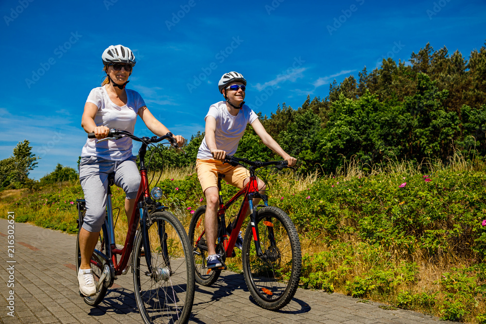 Fototapeta premium Healthy lifestyle - people riding bicycles 