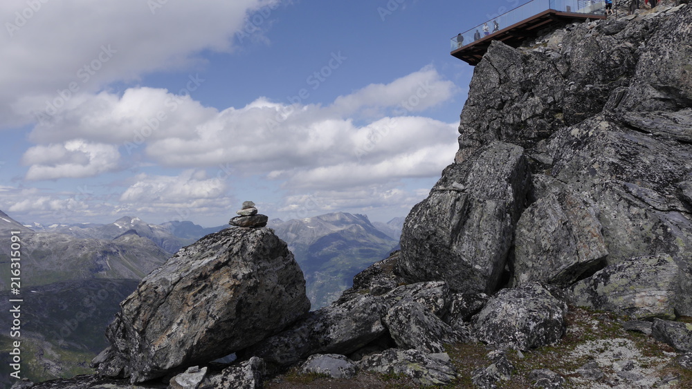 Aufstieg zur Aussichtsplattform Dalsnibba oberhalb der Geirangerstraße, Norwegen