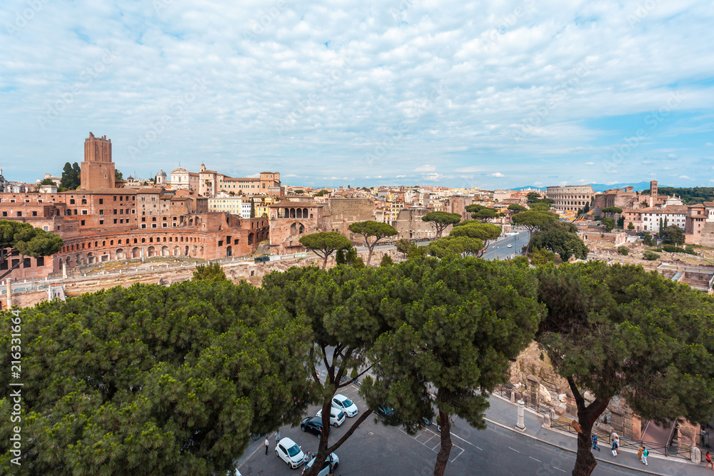 Rome cityscape, Via dei fori imperiali and Colosseum