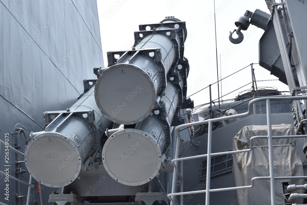 護衛艦のハープーンミサイル発射筒 Stock Photo Adobe Stock 護衛艦のハープーンミサイル発射筒 Stock Photo Adobe Stock