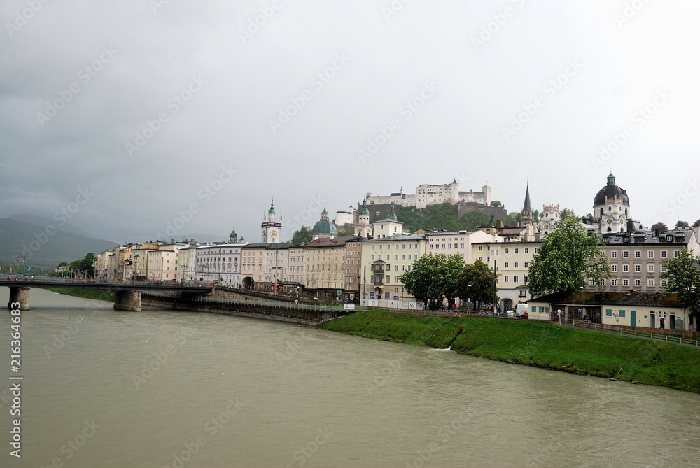 Fototapeta premium Veiw of river Salzach, Salzburg, Austria