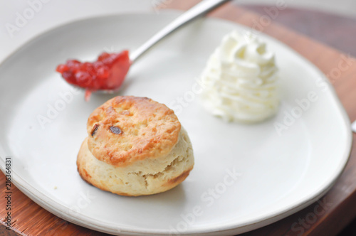 Wallpaper Mural scone with whippied cream and jam Torontodigital.ca