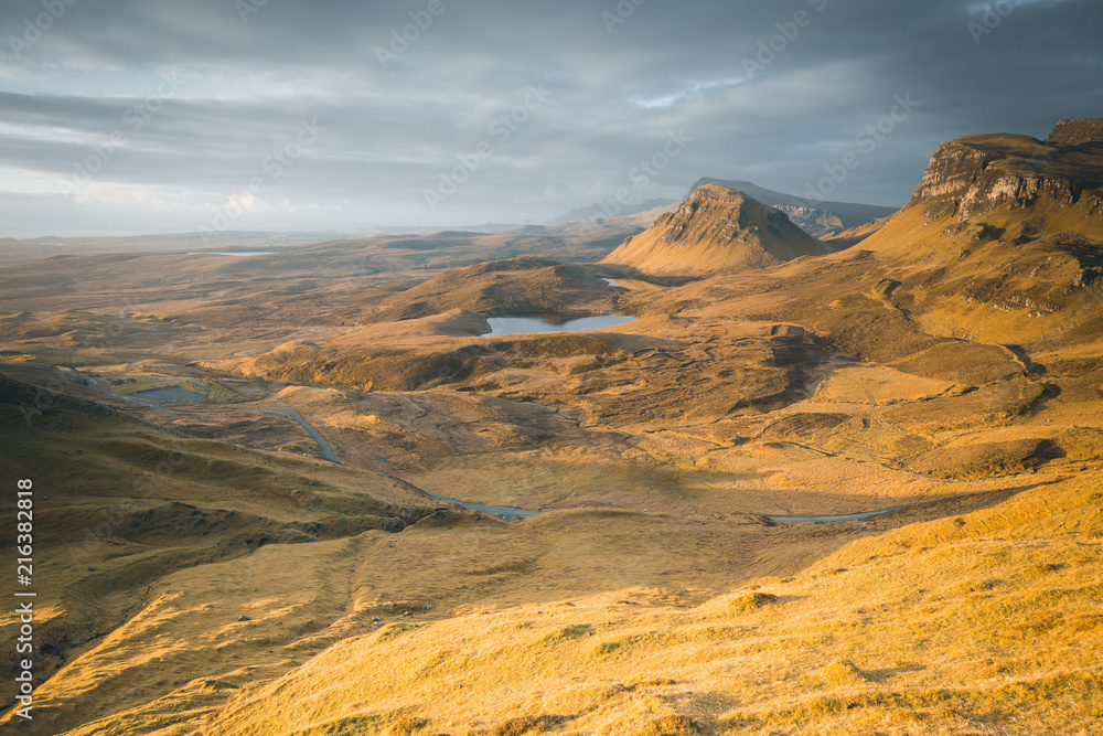 Naklejka premium Scotland quiraing landscape