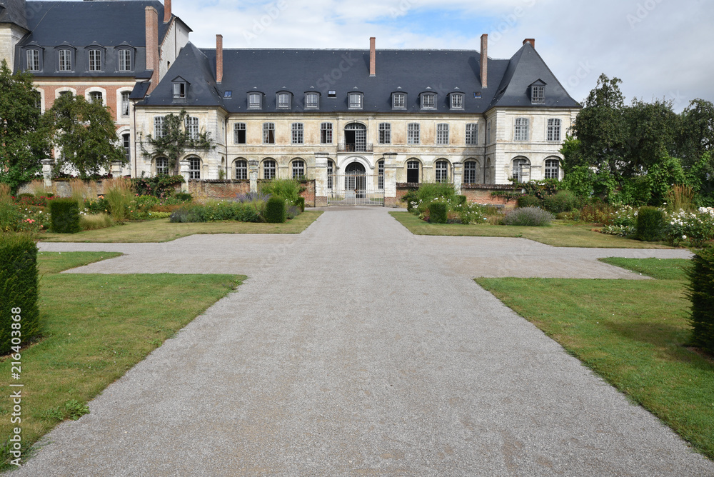 Abbaye de jardin à Valloires dans la Somme, France Abbaye de jardin à Valloires dans la Somme, France