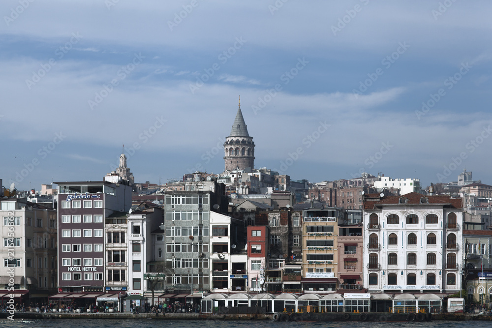Naklejka premium Galata tower from Bosphorus
