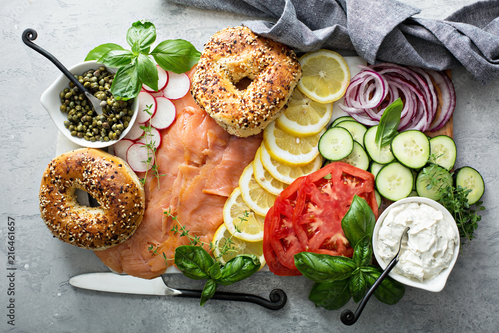 Εκτύπωση καμβά Bagels and lox platter