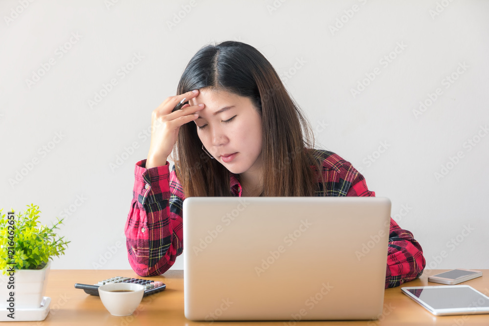 business woman stressful jobs working in the office business woman stressful jobs working in the office