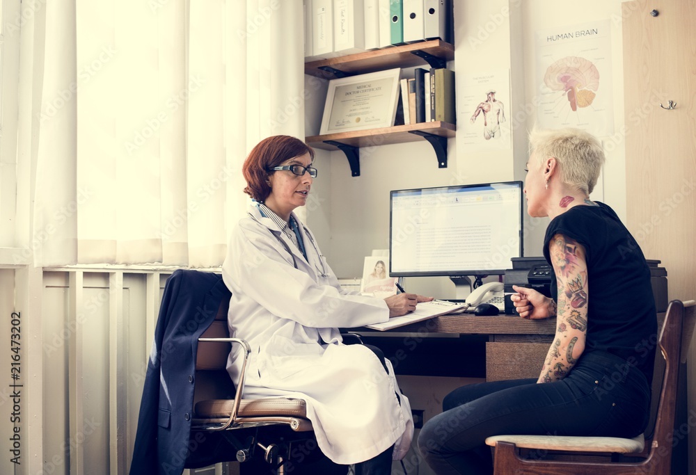 Obraz premium A doctor and his patient