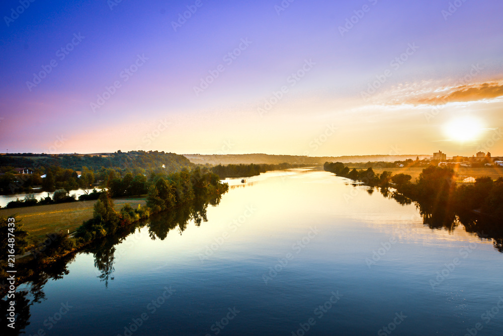 Sonnenaufgang über Donau