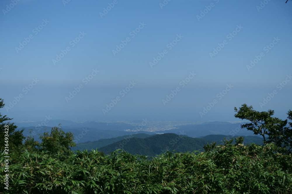 日本の岡山県から見た鳥取県の大山