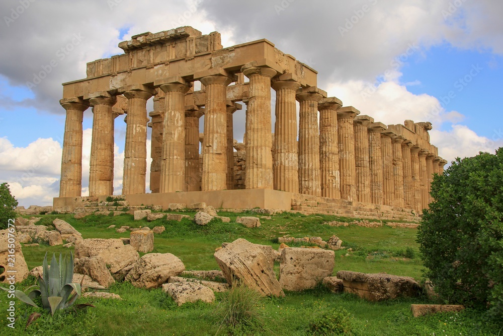 Griechischer Tempel in Selinunt auf Sizilien