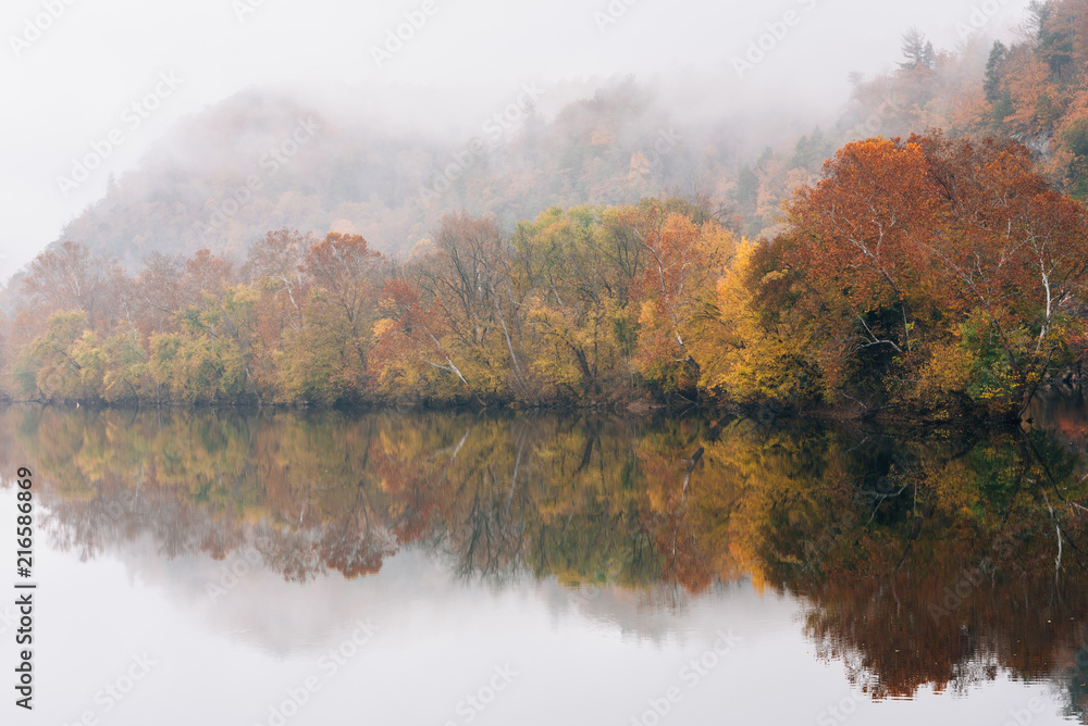 Fog and autumn color on the James River, from the Blue Ridge Parkway in Virginia. Fog and autumn color on the James River, from the Blue Ridge Parkway in Virginia.