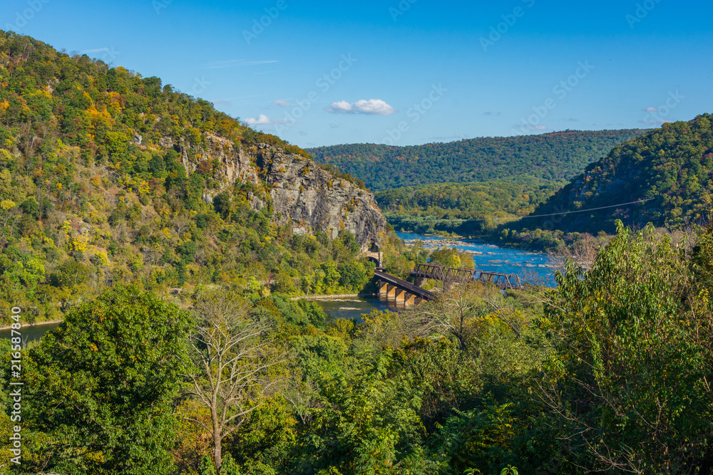 Naklejka premium View of Maryland Heights and the Potomac River in Harpers Ferry, West Virginia