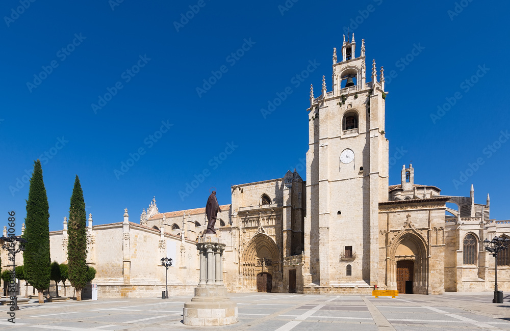  Palencia Cathedral