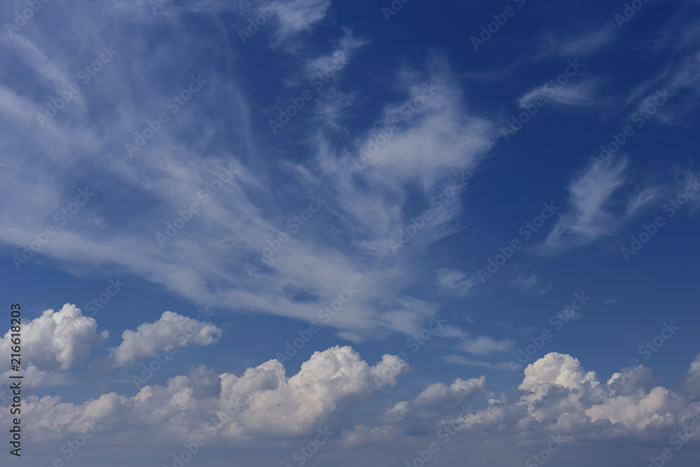 Obraz premium Beautiful blue sky with white clouds as a natural background.