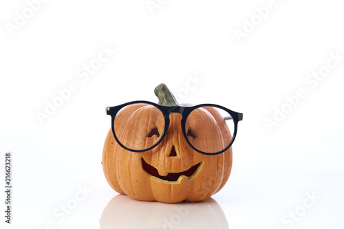 pumpkin jack lantern with spectacles
