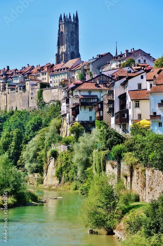 Fribourg, Saane mit Altstadt und Kathedrale photo