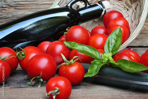 pomidory i przyprawy